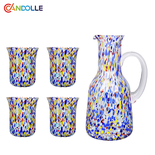 How to Pick a Living Room Carafe as a Gift