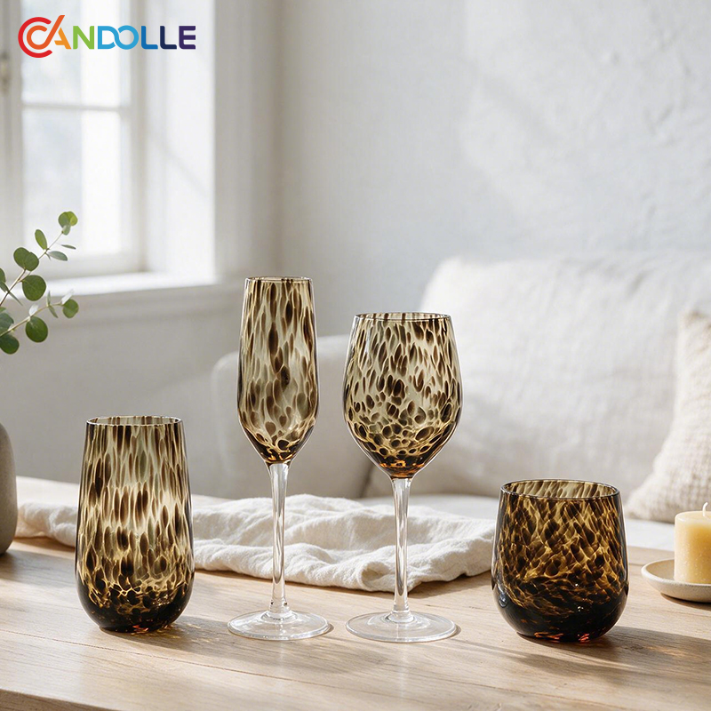 Vintage Amber Leopard Tortoiseshell Wine Glasses Water Tumblers Vintage Amber Leopard Tortoiseshell Wine Glasses Water Tumblers
