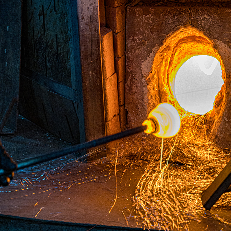 Qixian Glass: Hand-blown Glassmaking Process