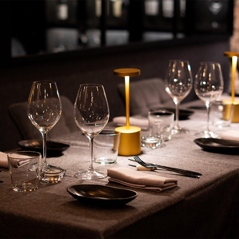 Place Setting Guide: Tableware and Glassware Essentials